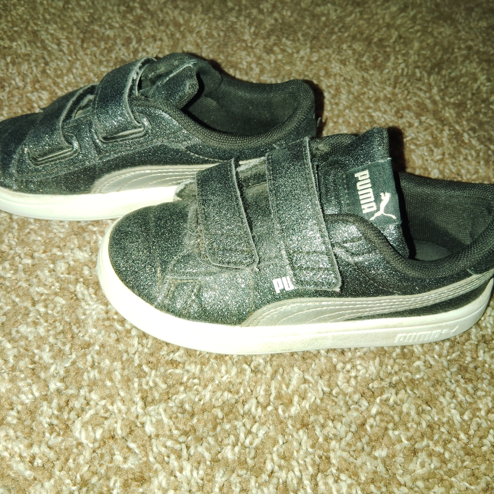 Puma Kids Glittery Black Sneakers